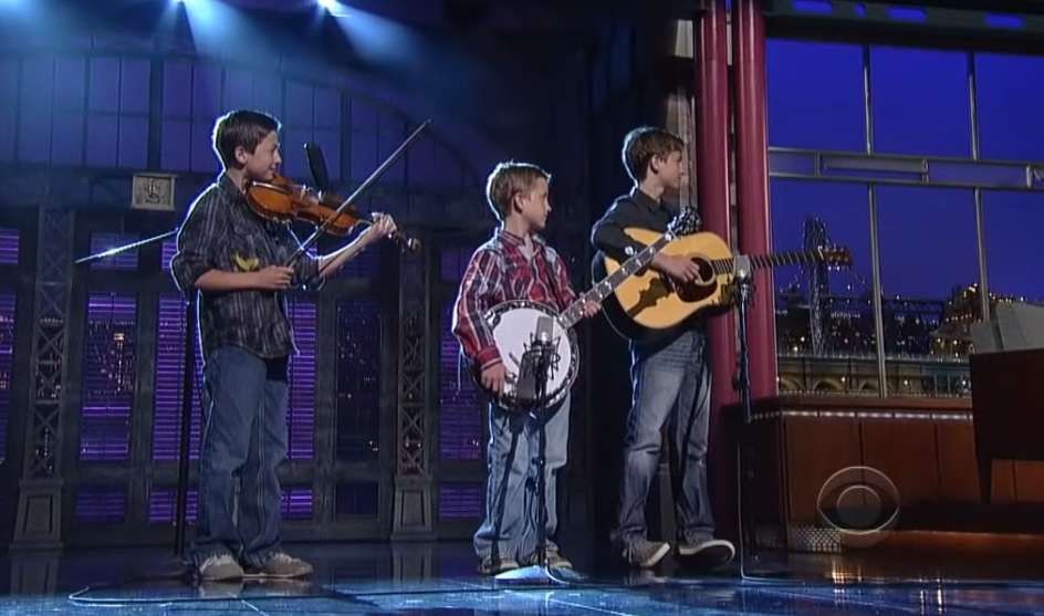 talented, gifted, kids, brothers, instruments, banjo, music, bluegrass, band, little, show, west, american, song, amazing, professional, impressive;