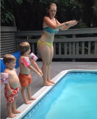 Swim, Pool, Kids, Mother, Hilarious, LOL,