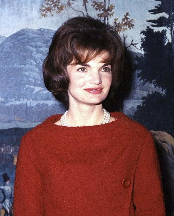 Jacqueline Kennedy’s granddaughter, granddaughter grows up, family old photos, wife old photos, daughter old photos, Jacqueline Kennedy when she was young, Rose kennedy schlossberg, Rose kennedy,