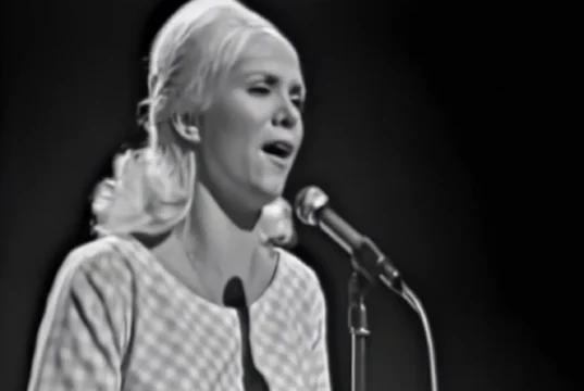 Jackie DeShannon 4K performance, What the World Needs Now 4K video, Classic hits remastered in 4K, 1965 hit songs revived, Burt Bacharach and Hal David classics, Music for unity and love, Timeless anthems for modern times, Ed Sullivan Show iconic performances, High definition classic music videos, Messages of love in music