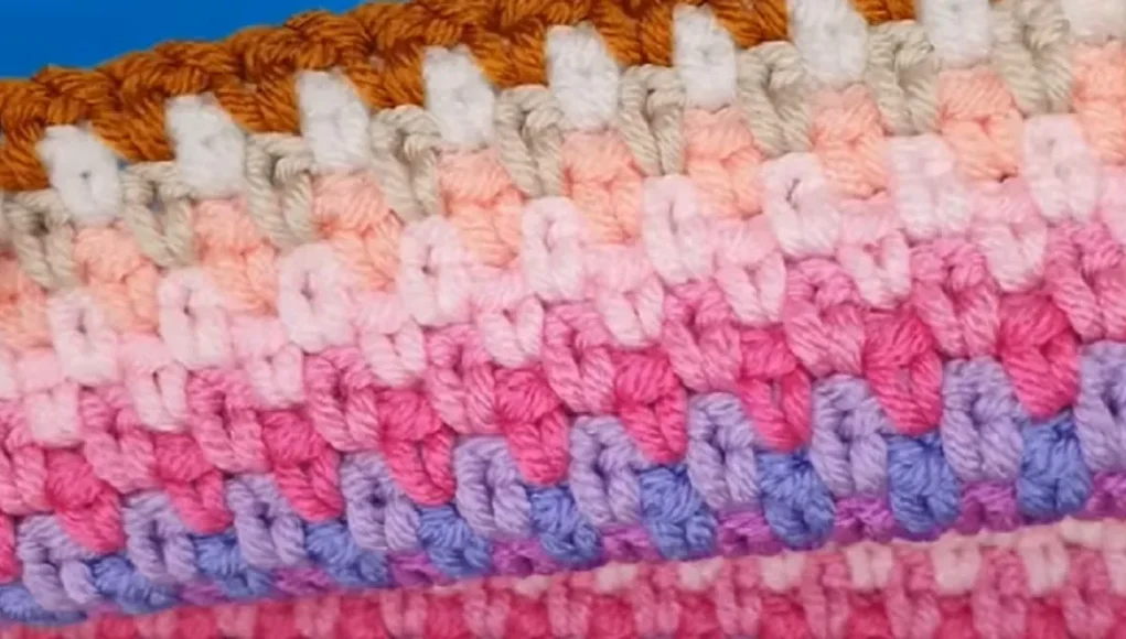 Moss stitch crochet tutorial, How to crochet moss stitch, Linen stitch crochet guide, Versatile crochet stitches, Beginner crochet stitches, Crochet techniques for beginners, Crochet blanket moss stitch, Moss stitch in variegated yarn, Easy crochet stitch patterns, Learn moss stitch crochet