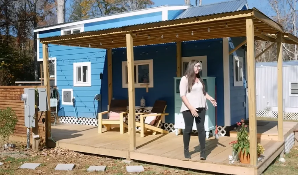 tiny home for cat lovers, cat-friendly tiny house design, tiny home living with pets, small space living with cats, affordable tiny home ideas, pet-friendly tiny house tips, tiny house North Carolina, clever design for tiny homes, living with cats in a tiny home, feline-friendly tiny home features