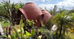 Aircrete dome homes, Aircrete construction, DIY Aircrete homes, sustainable building with Aircrete, dome home benefits, lightweight building materials, affordable construction solutions, Aircrete insulation, beginner-friendly building material, energy-efficient homes