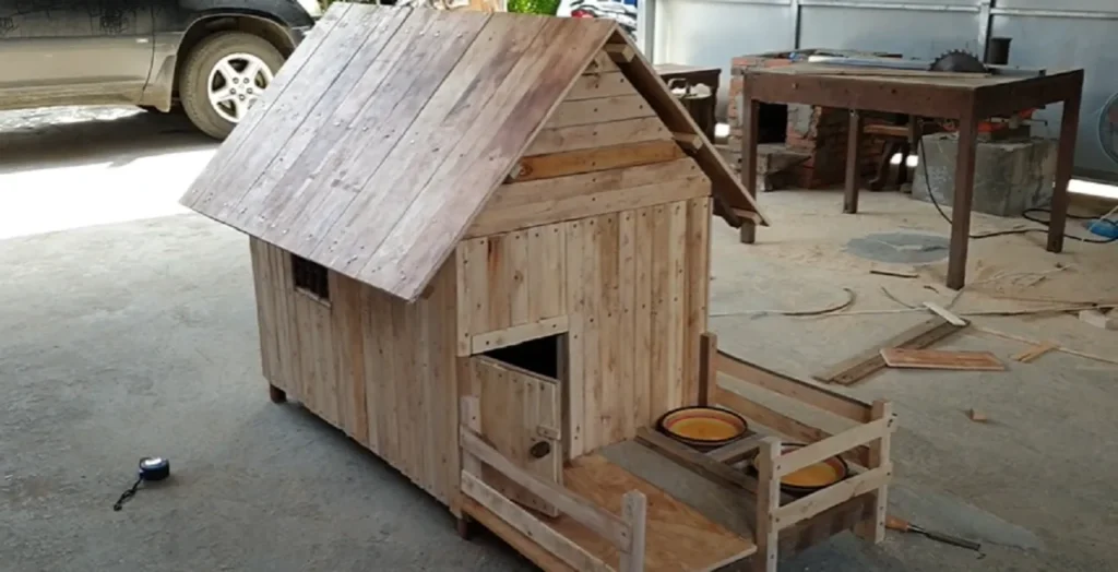 wooden dog house, DIY dog house, custom pet shelter, dog house woodworking, outdoor dog shelter, build a dog house, dog-friendly outdoor projects