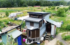 off-grid tiny house, sustainable tiny living, salvaged material home, eco-friendly tiny home, minimalist home design, mobile tiny house, permaculture tiny house, tiny house on wheels, alternative living solutions, sustainable off-grid lifestyle